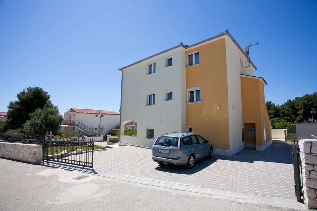 Apartments Medvid Трогір Екстер'єр фото